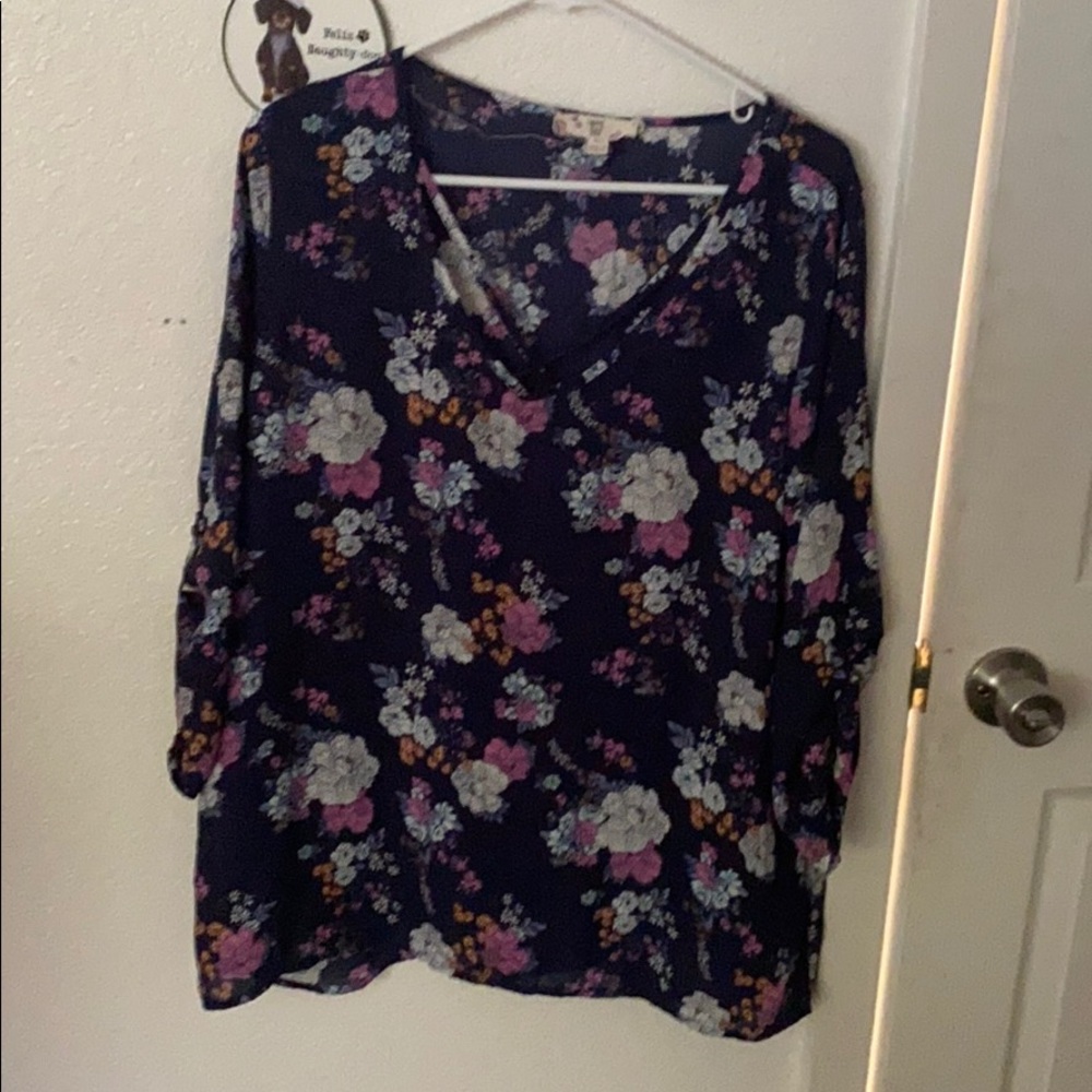 Cute 3/4 sleeve shirt